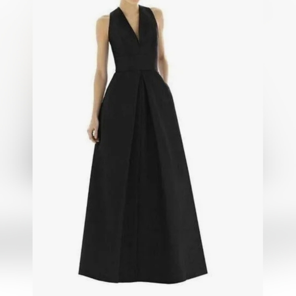 ALFRED SUNG Dresses & Skirts - Alfred SUNG Formal Pleated Gown